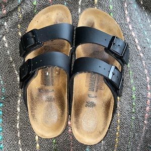 Birkenstocks 36 Arizona footbed black sandals
